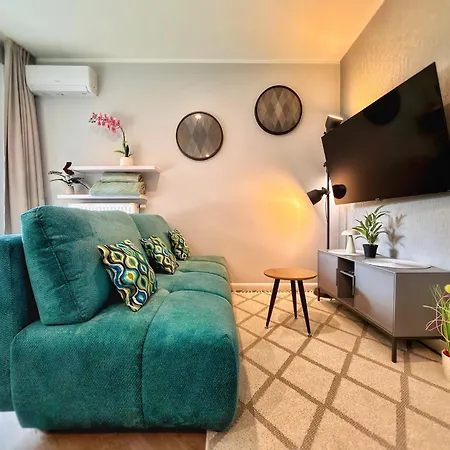 New Near Metro & Mall In Oasis Apartamento