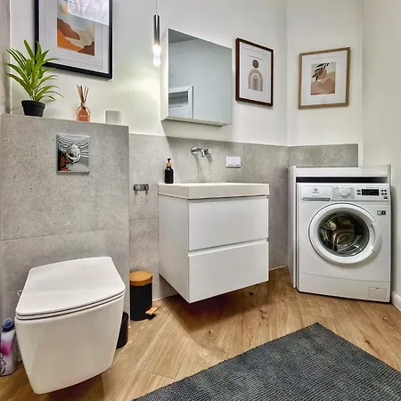 Apartamento New Near Metro & Mall In Oasis Varsóvia